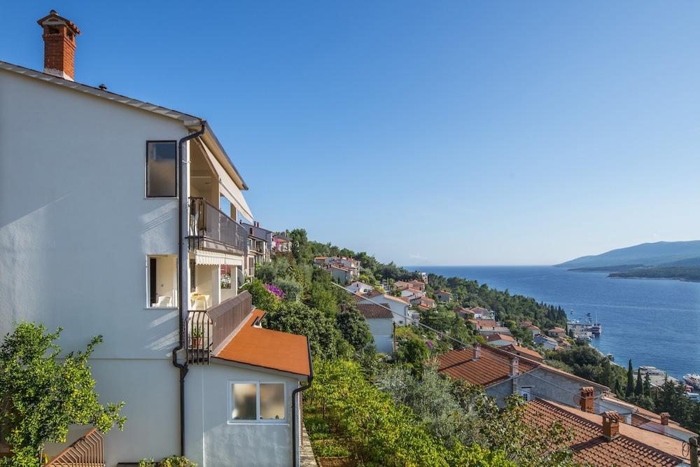 Apartments Adriana
