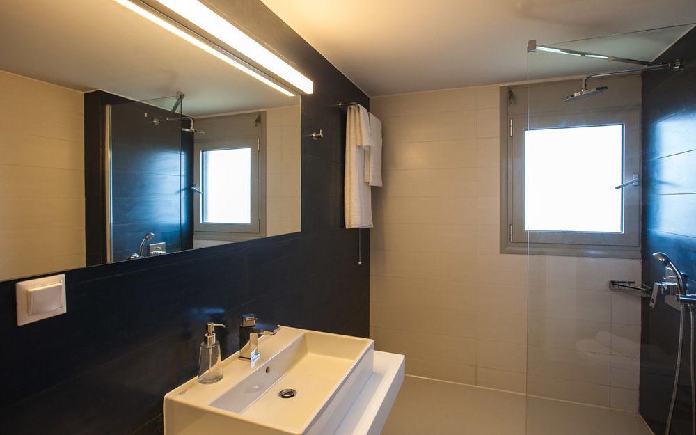 Abelia Luxurious Villas