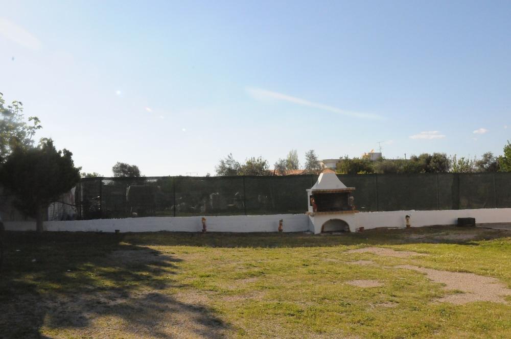 Rossa Studios