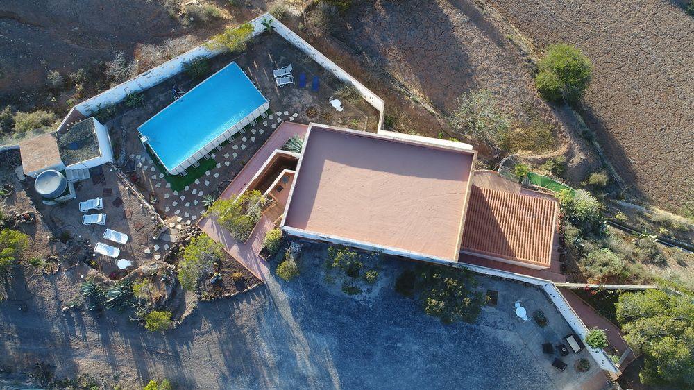 Kikiki House