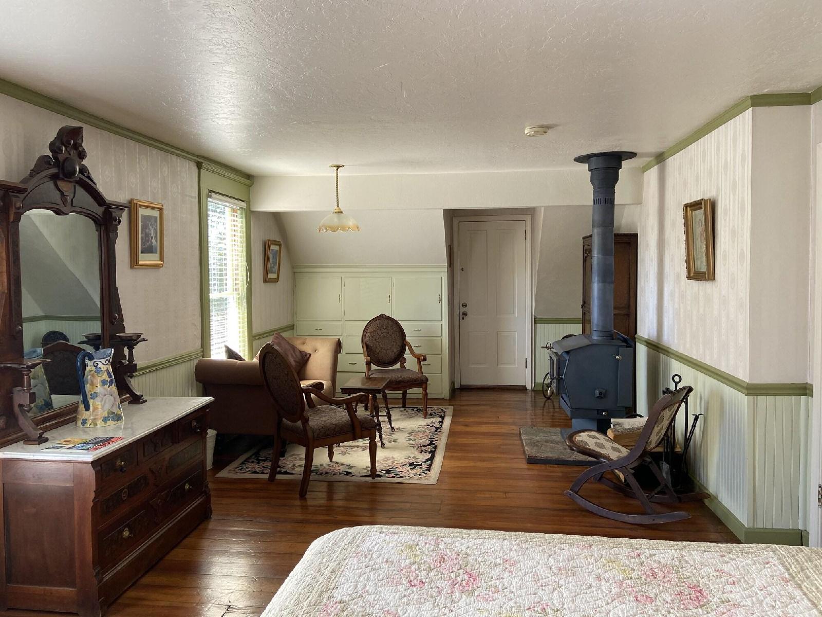The Bidwell House