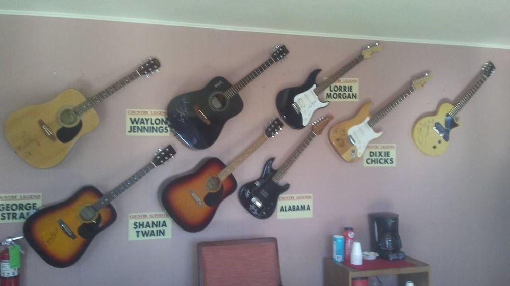 Sunshine Motel