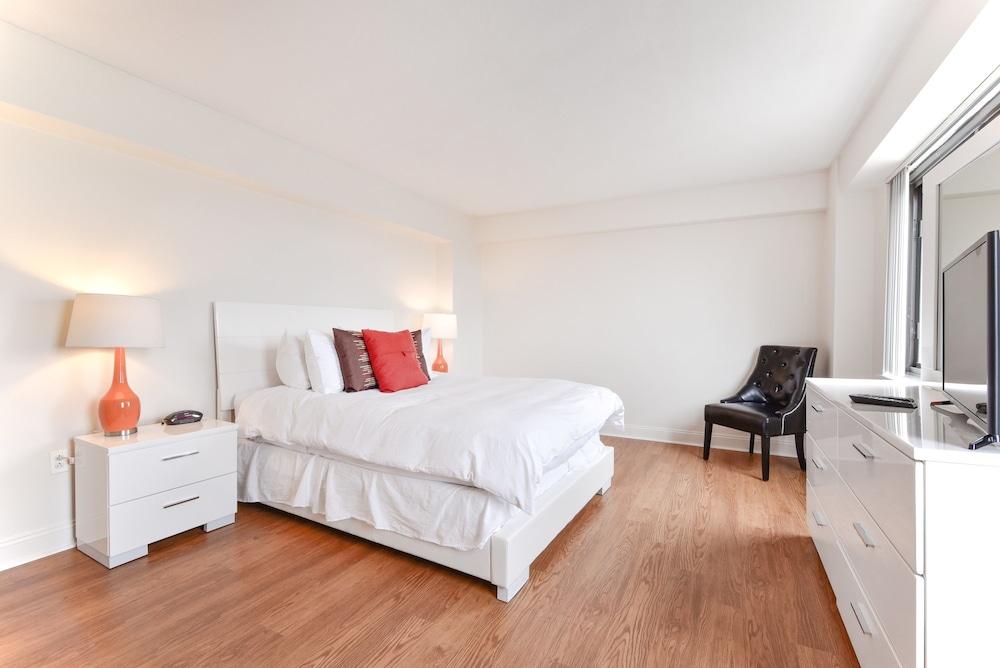 Global Luxury Suites At Emerson Place
