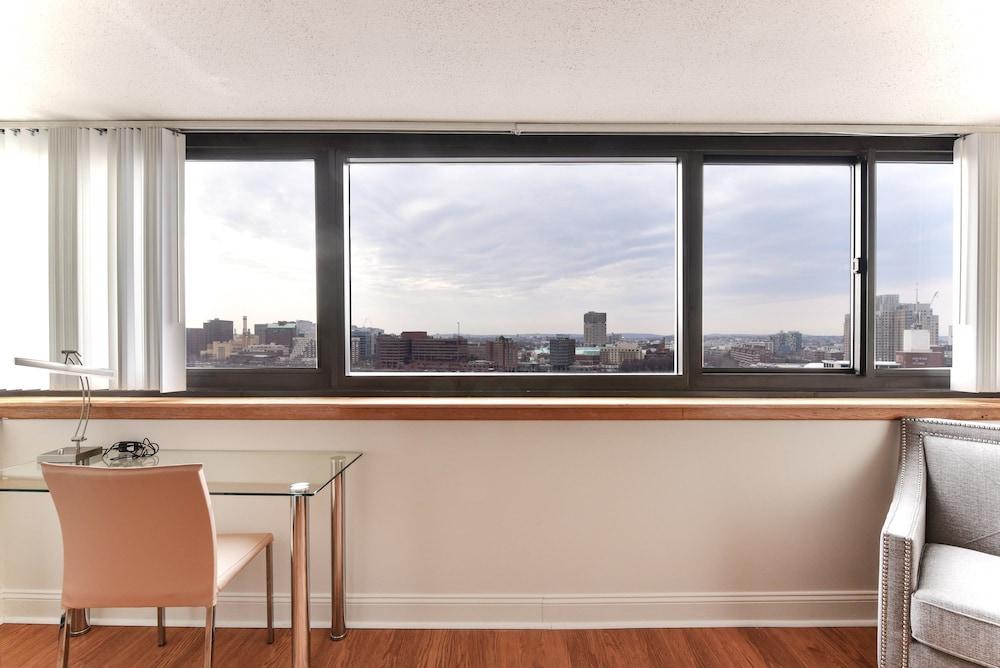 Global Luxury Suites At Emerson Place