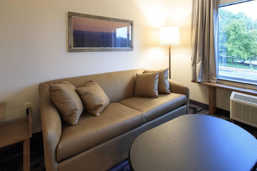 Fairfield Inn & Suites Philadelphia Valley Forge/Great Valley