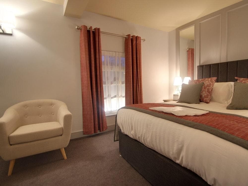 Nine Jars Hotel