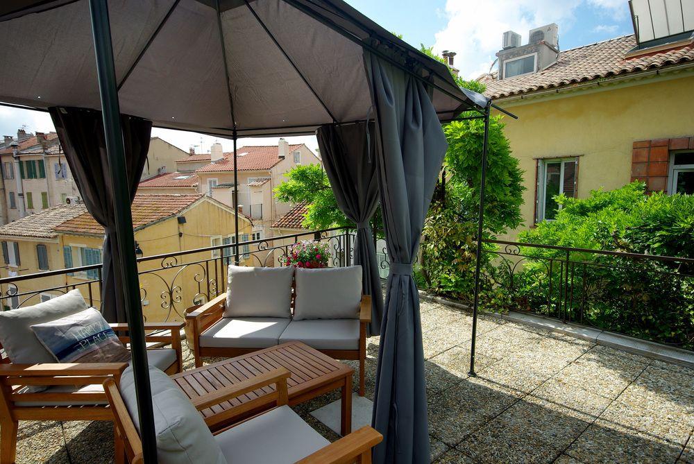 Hotel L'Atmosphere