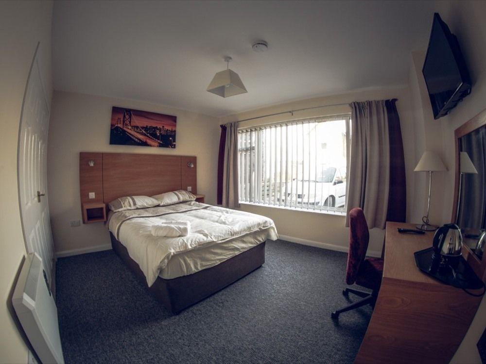 Hallam's Guest House