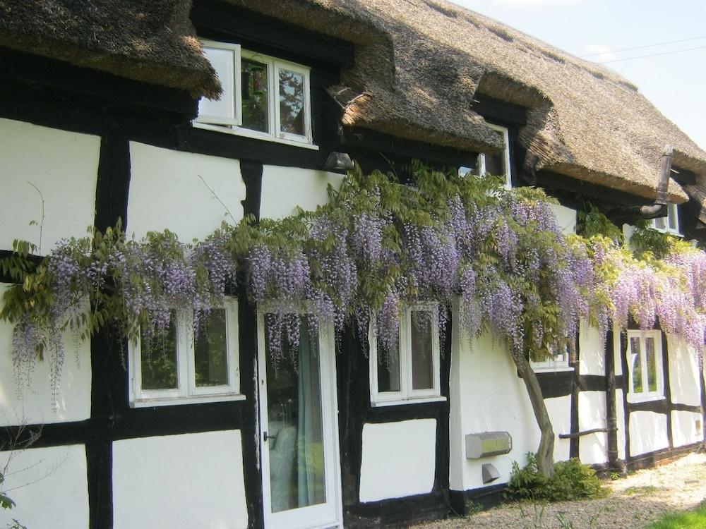 The Moats Bed And Breakfast