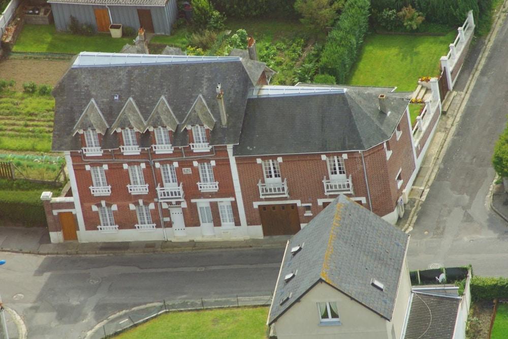 Le Clos Du Val Marin