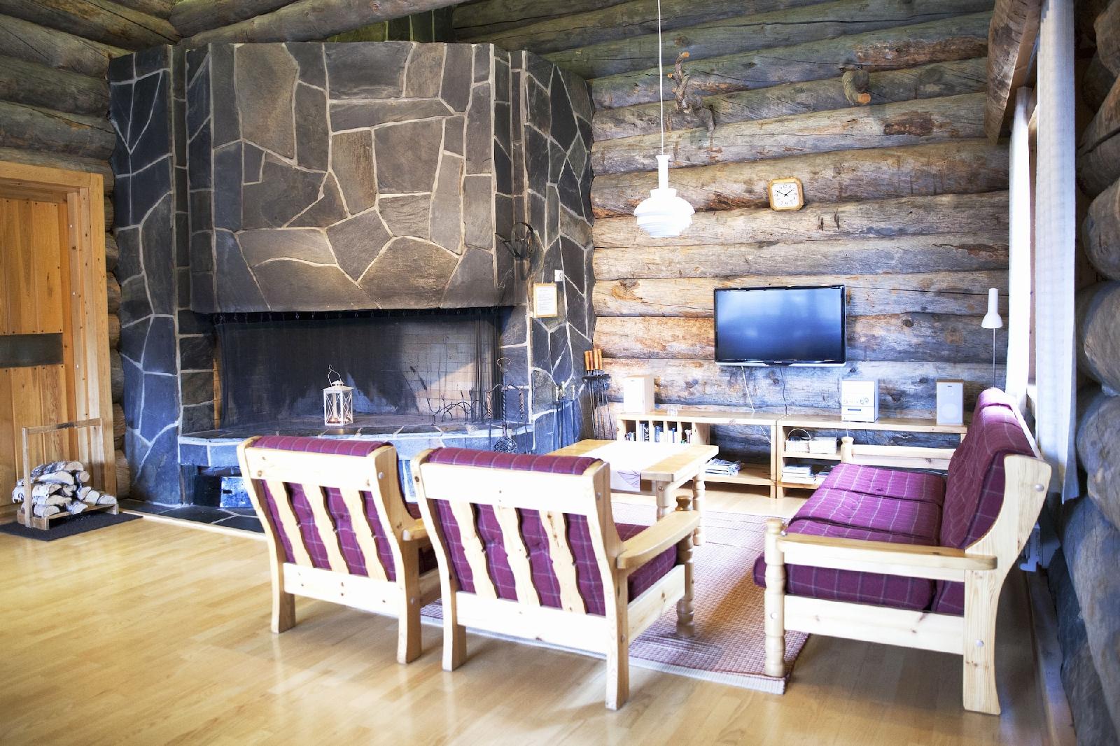 Saarikejo Log Chalet