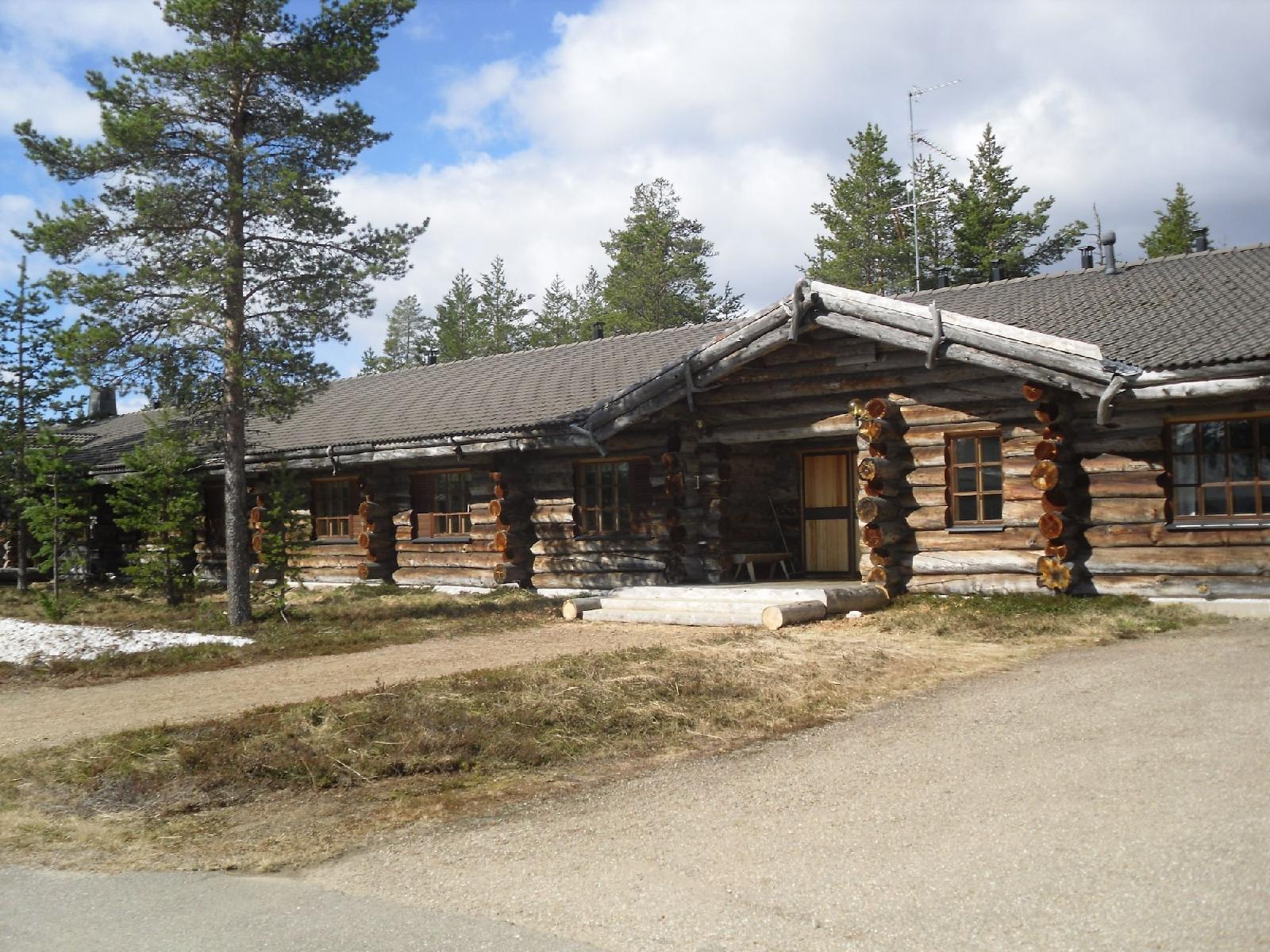 Saarikejo Log Chalet