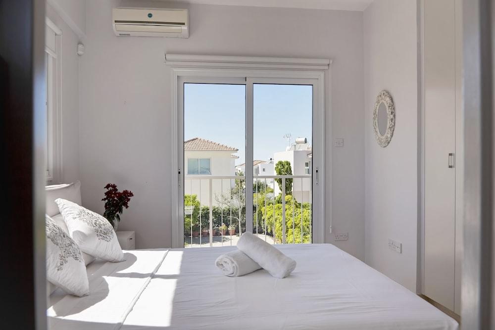 Velomar Family Villa