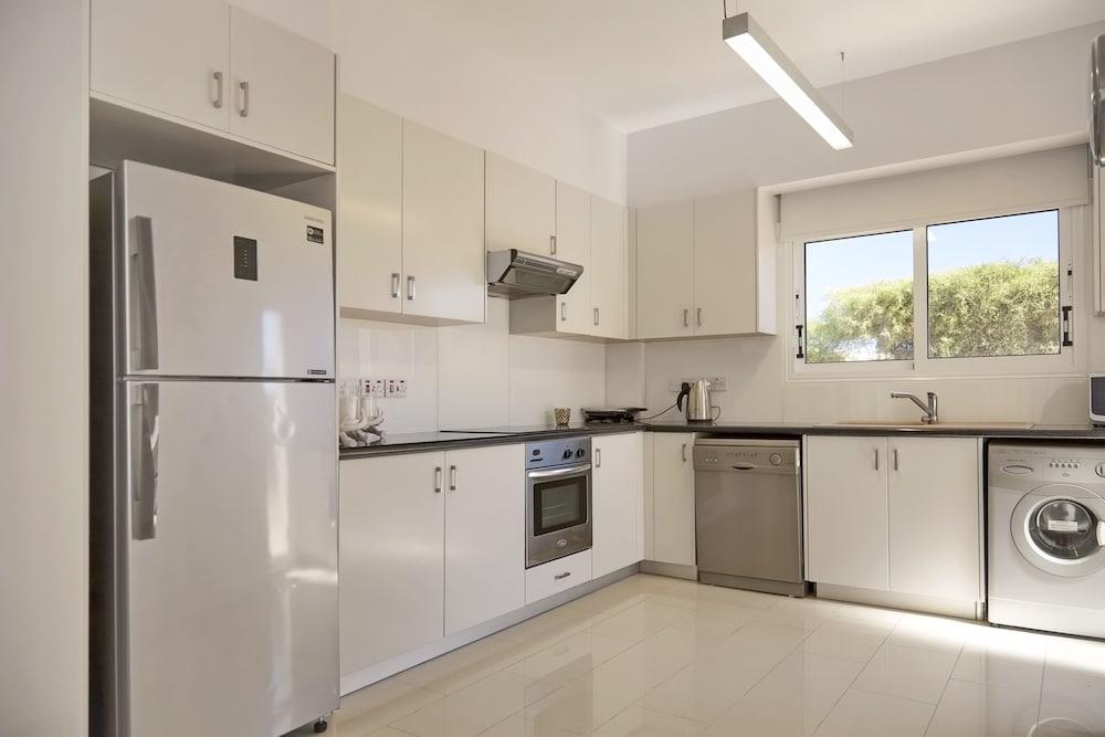 Velomar Family Villa