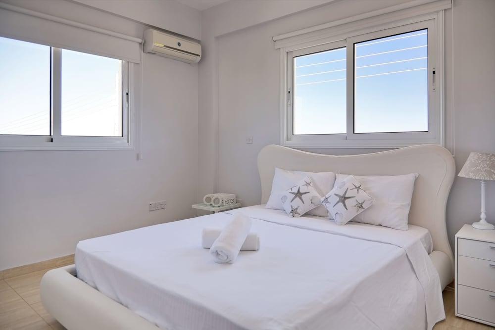 Velomar Family Villa