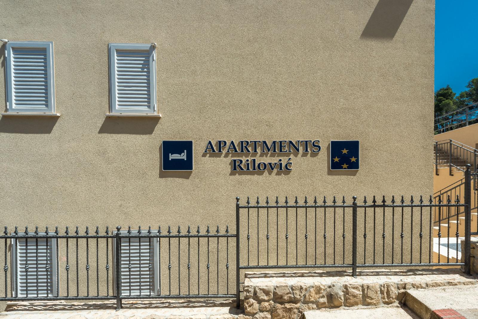 Apartments Rilovic