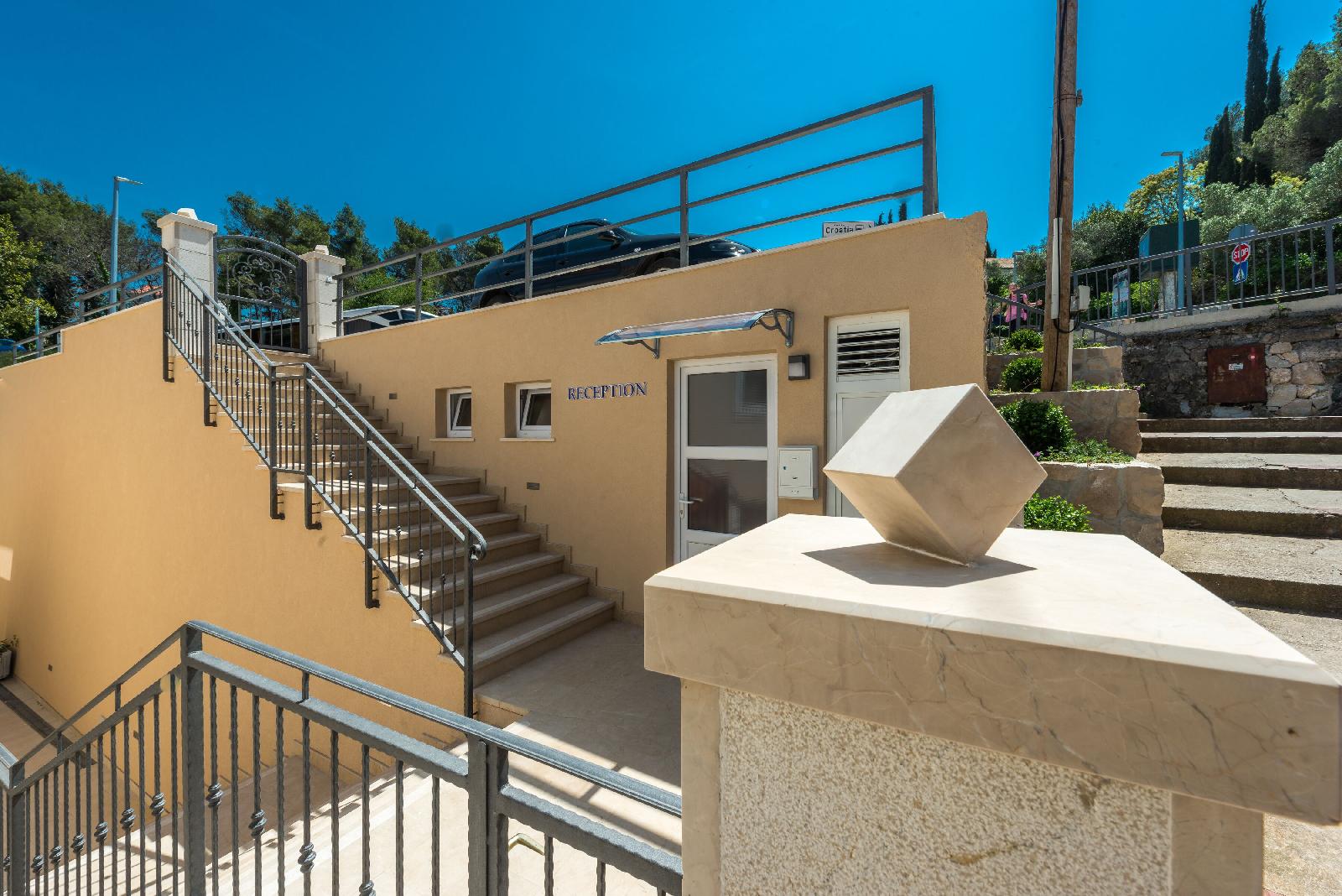 Apartments Rilovic