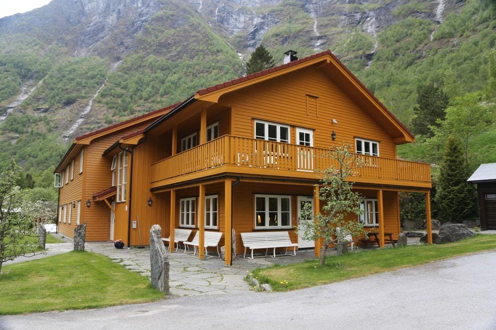 Flam Camping & Hostel