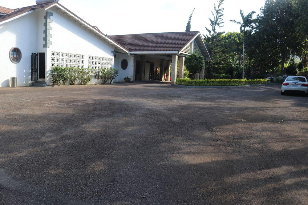 Mahogany House