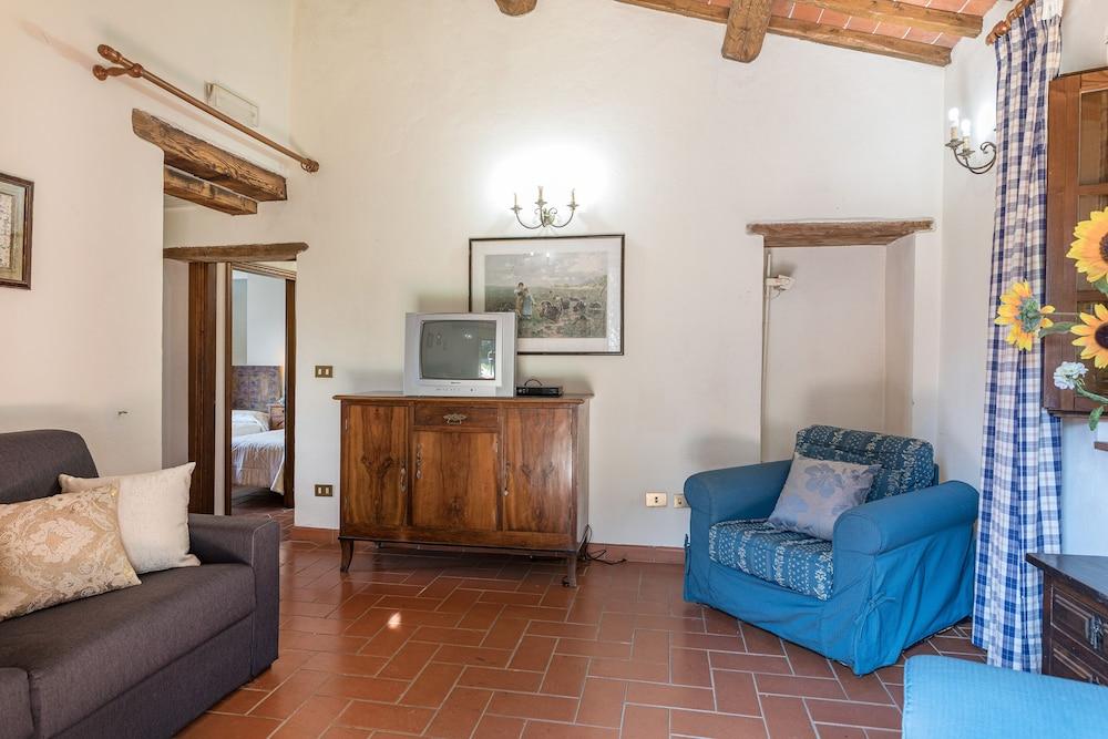 Tenuta La Pieve Casale Il Giglio