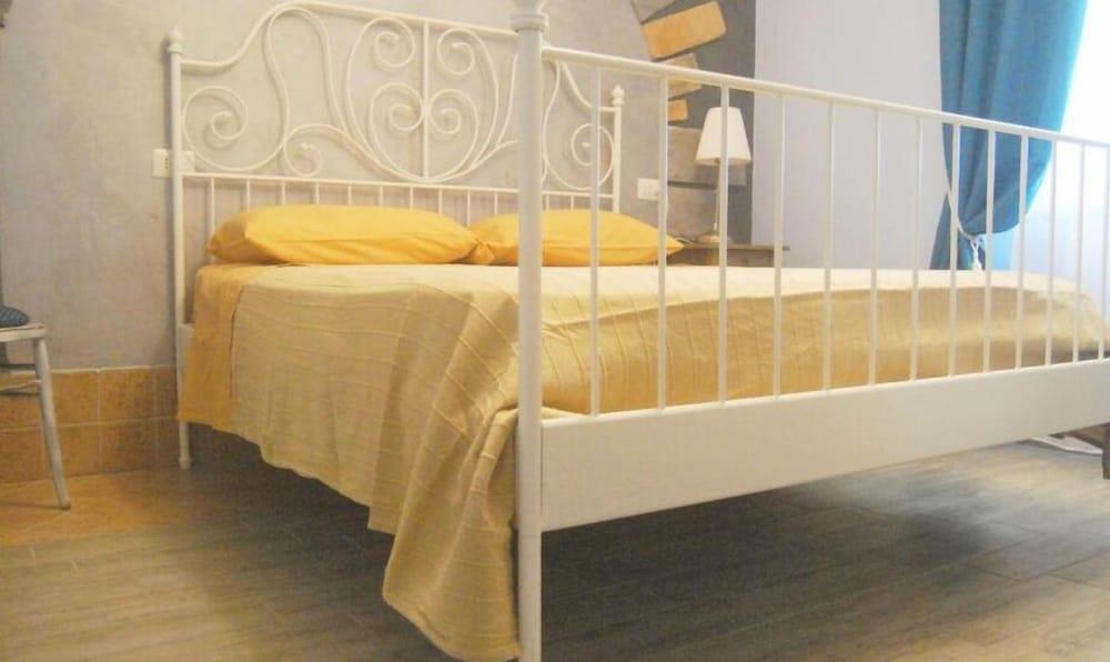 B&B Plano De Laczarulo
