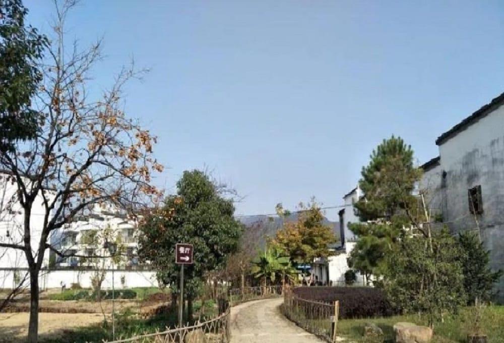 Liuxi Mountain Villa