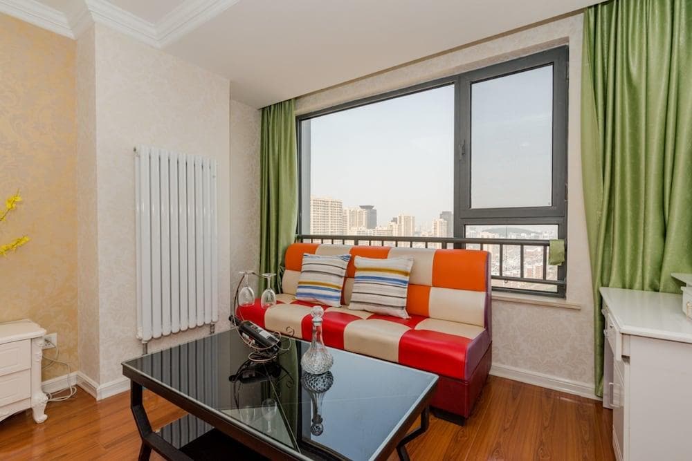 Taishan Shell Apartment
