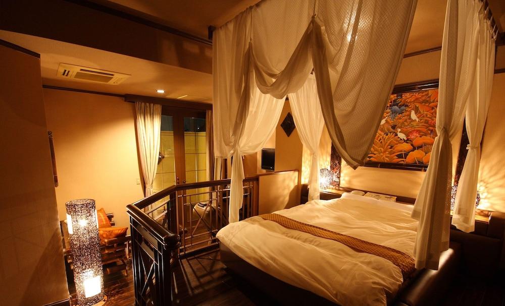 HOTEL & RESORT BaliAn Tomei Kawasaki I.C - Adult Only