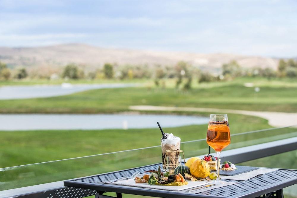 Theodora Golf Club