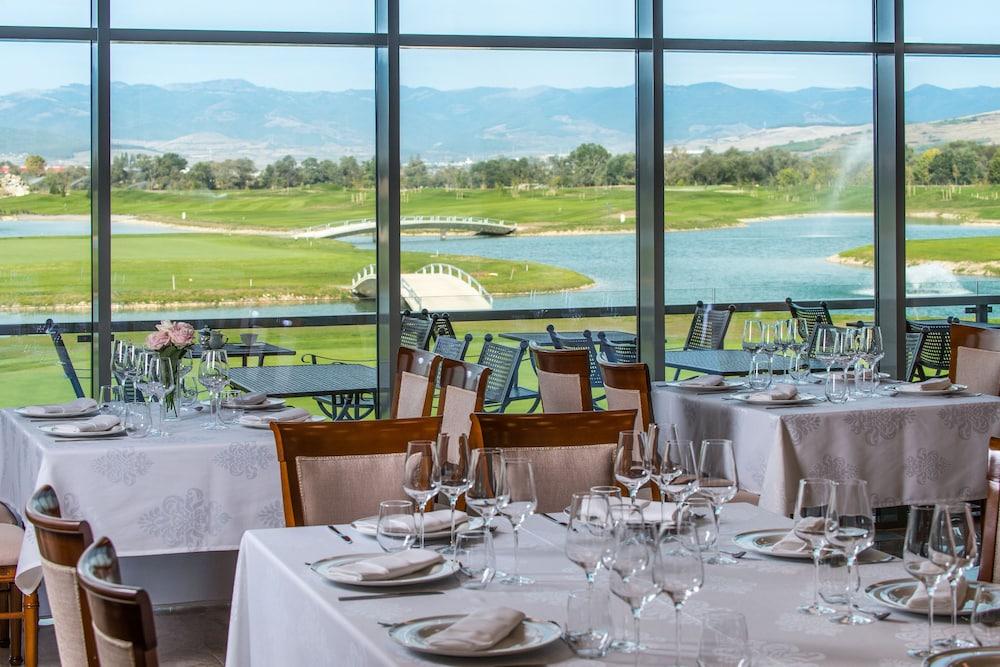 Theodora Golf Club