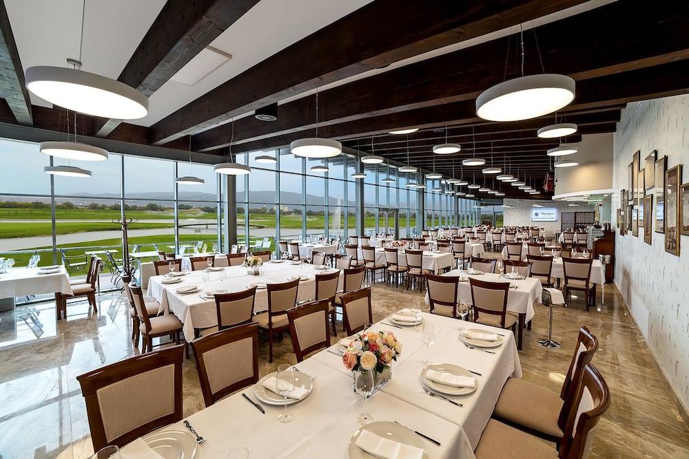 Theodora Golf Club