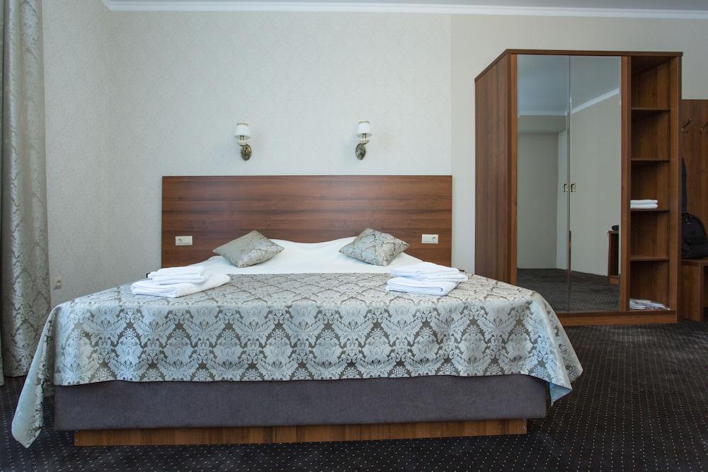 Hotel Briz