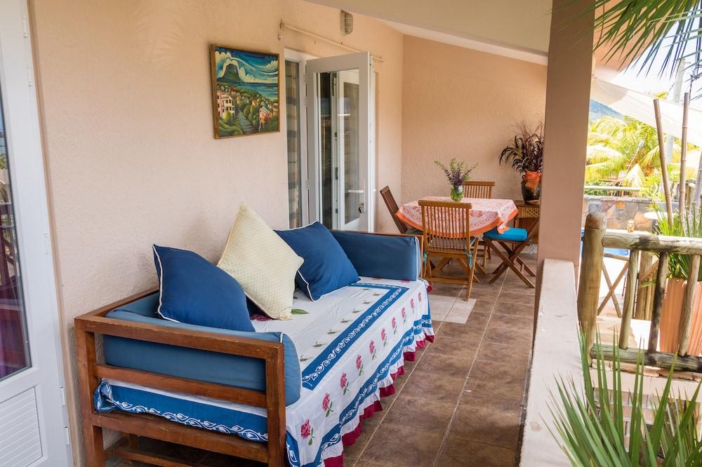 Sunset Villa Apartments