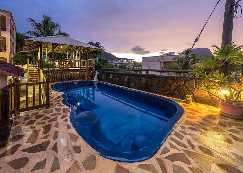 Sunset Villa Apartments
