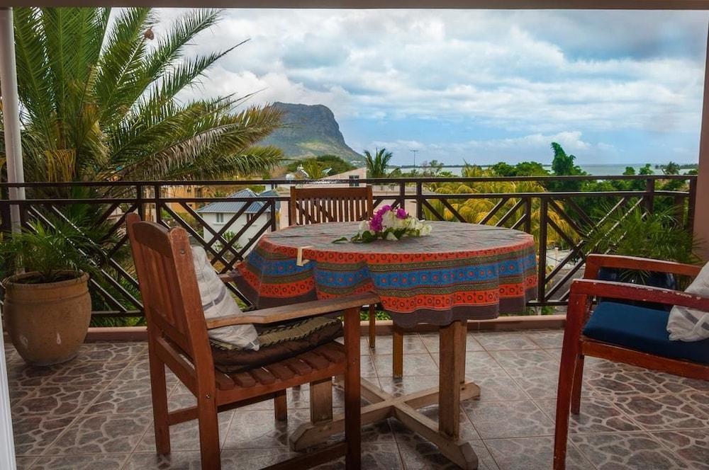 Sunset Villa Apartments