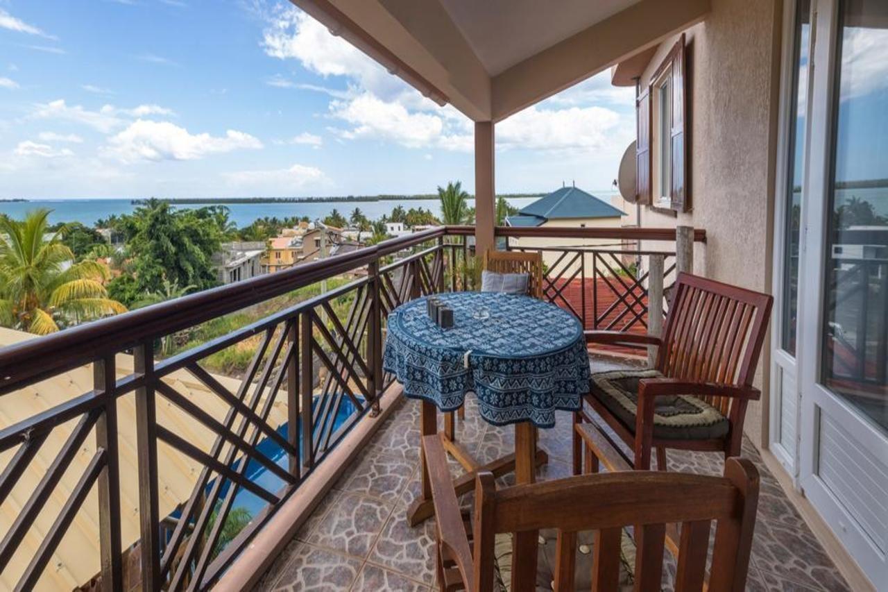 Sunset Villa Apartments