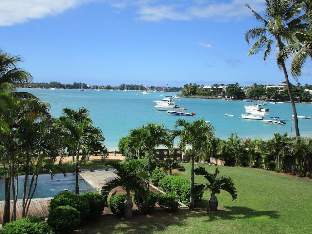 Villa Pied Dans L'eau