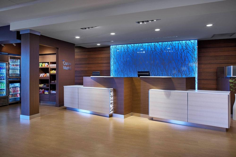 Fairfield Inn & Suites Alexandria