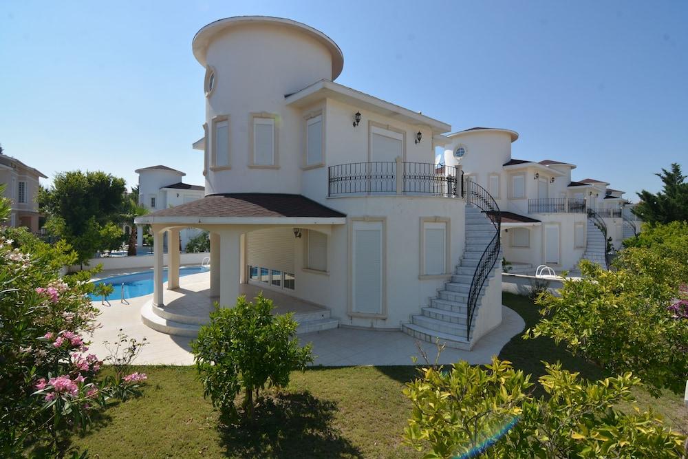 Bella Villas