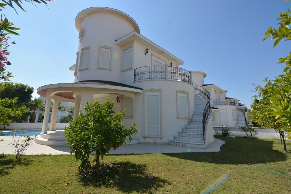 Bella Villas