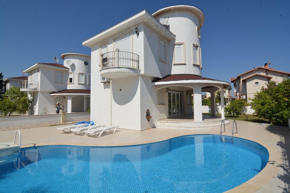 Bella Villas