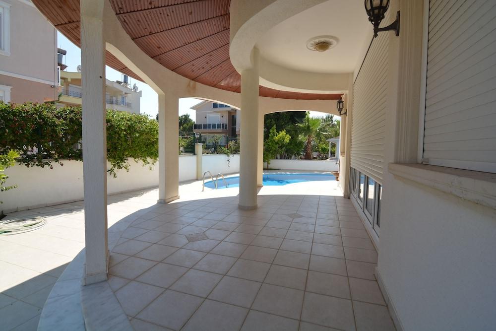 Bella Villas