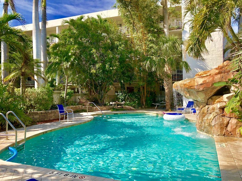 Riverside Resort