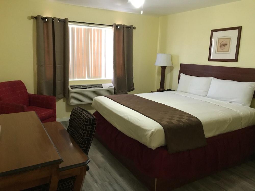 Europa Inn & Suites