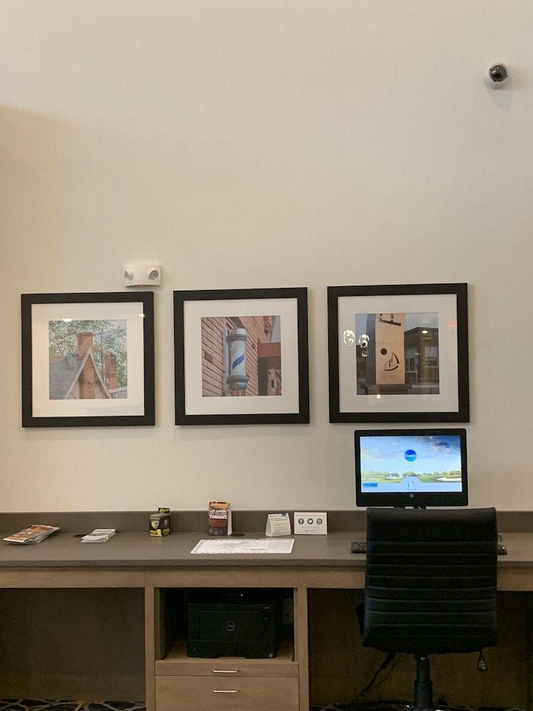 GrandStay® New London-Spicer