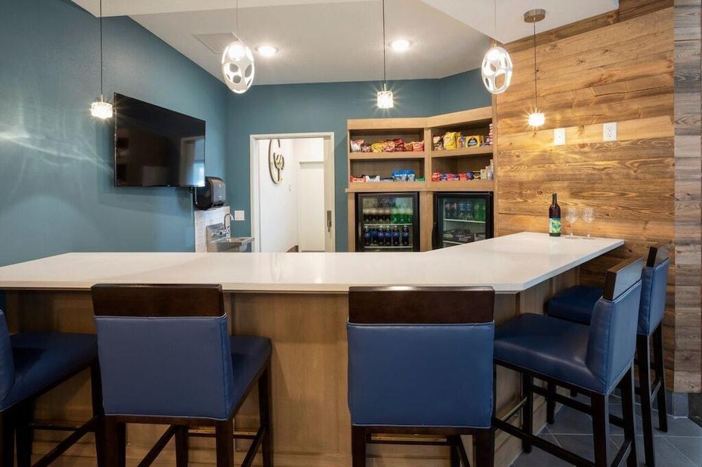 GrandStay® New London-Spicer
