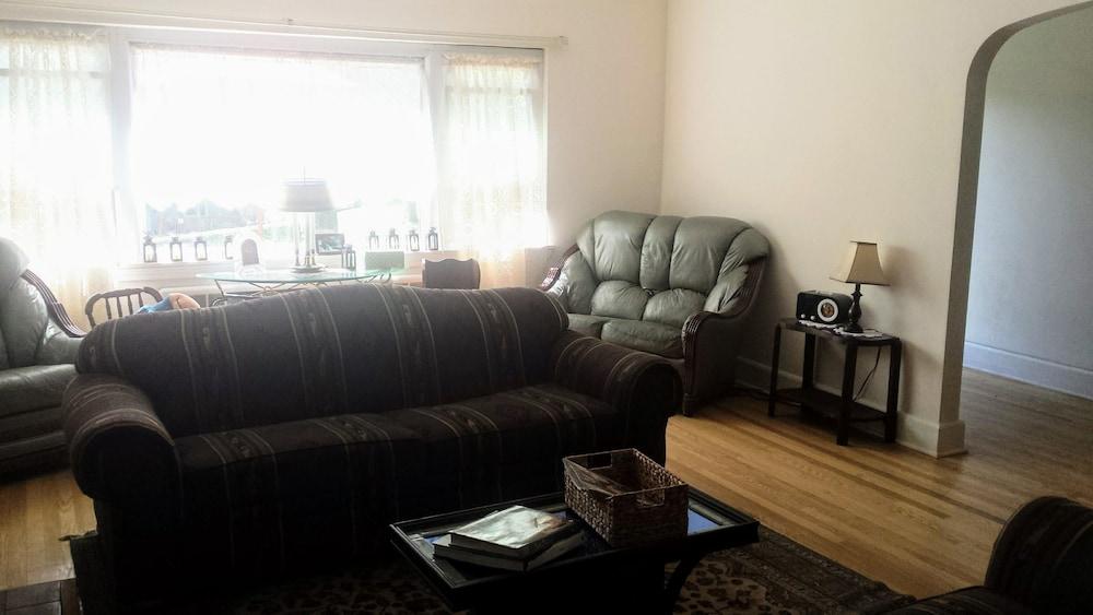 Maurrocks BnB