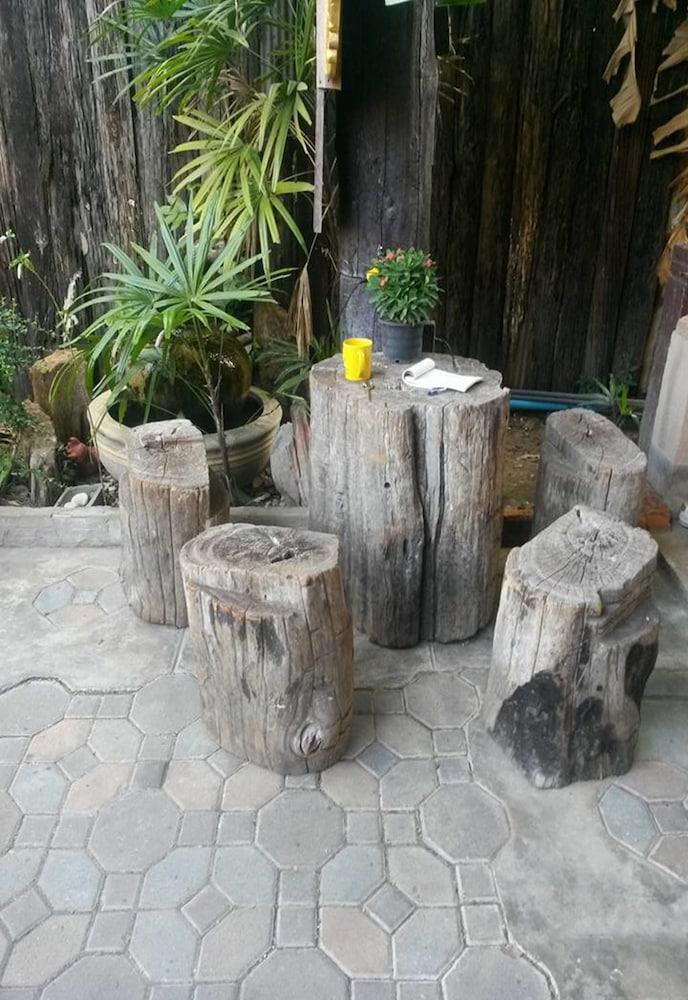 Inn Lhong Home