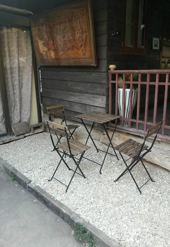 Inn Lhong Home