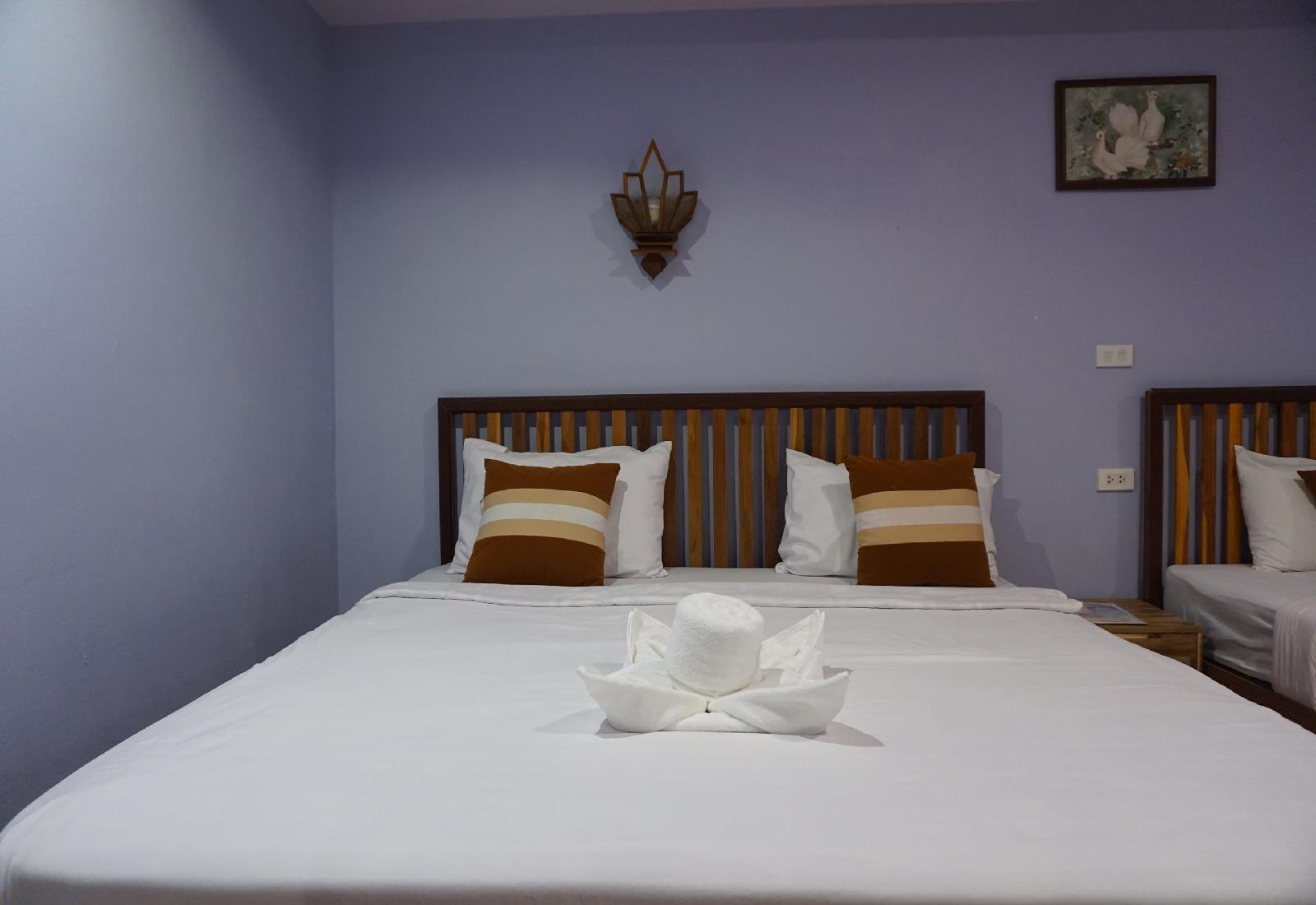 Lampang Bouteak Resort